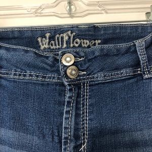 Wallflower jeans